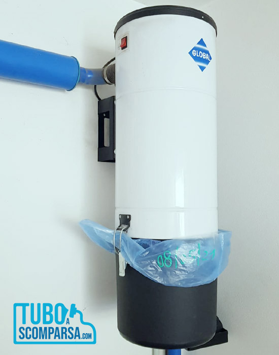 Aspirapolvere centralizzato Global con distanziale e silenziatore blu a vista
