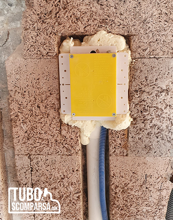 Scatola Retraflex 2° versione con coperchio giallo salva-intonaco